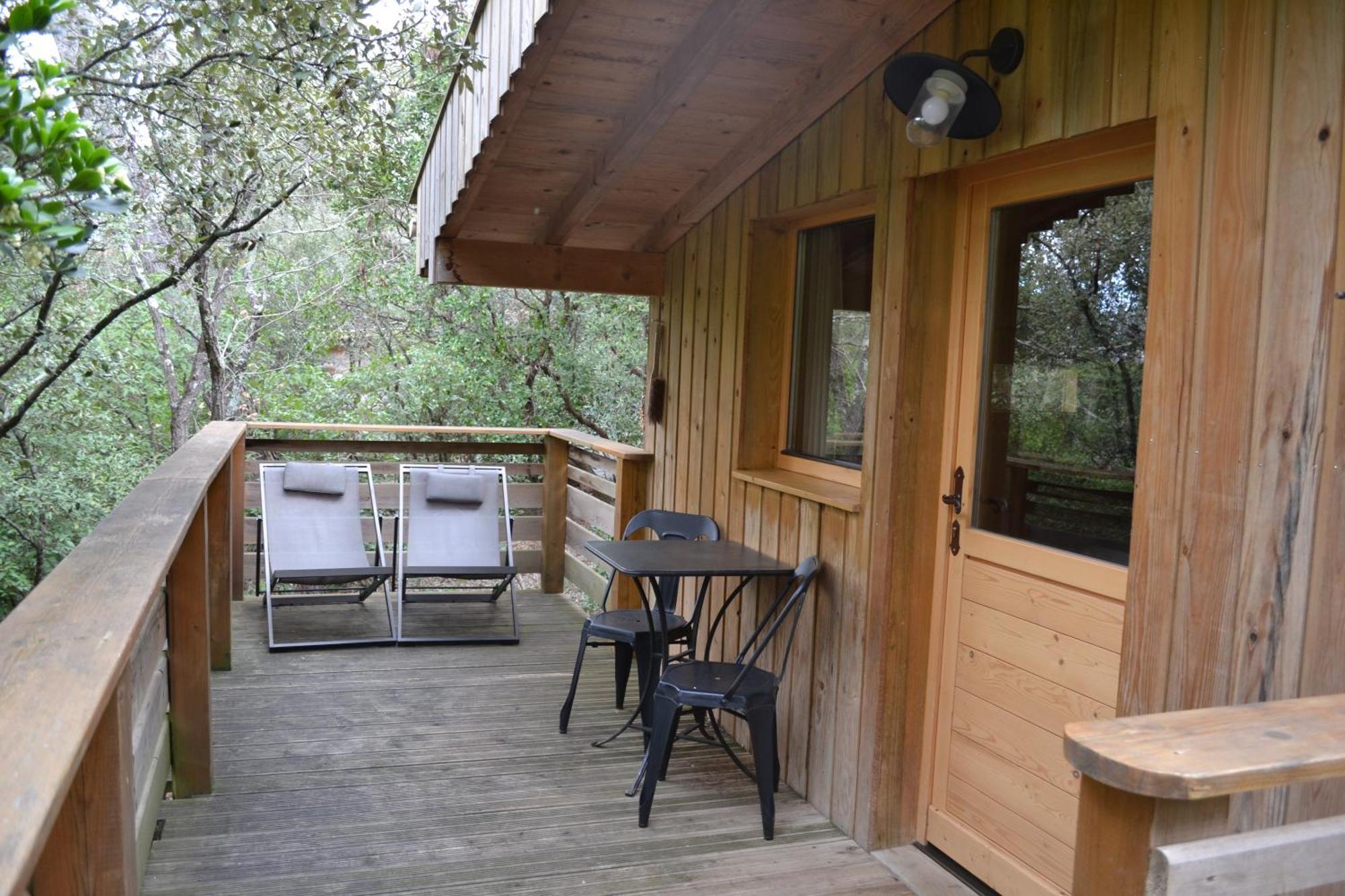 Les Cabanes Dans Les Bois Logis Hotel Villedubert Екстериор снимка