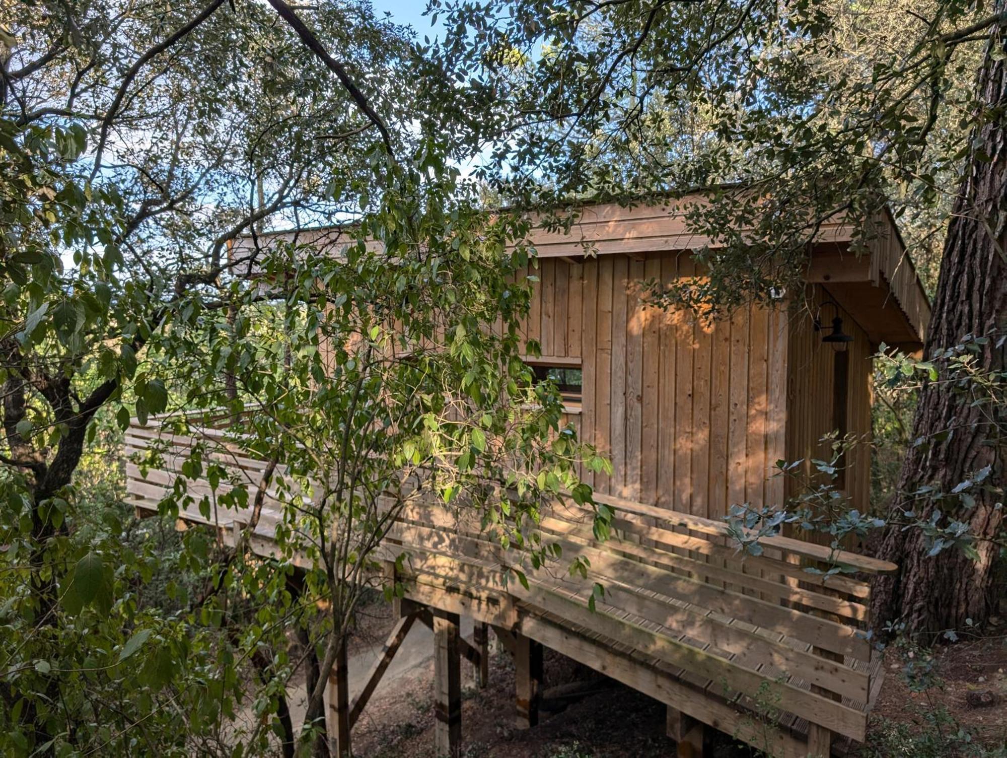 Les Cabanes Dans Les Bois Logis Hotel Villedubert Екстериор снимка