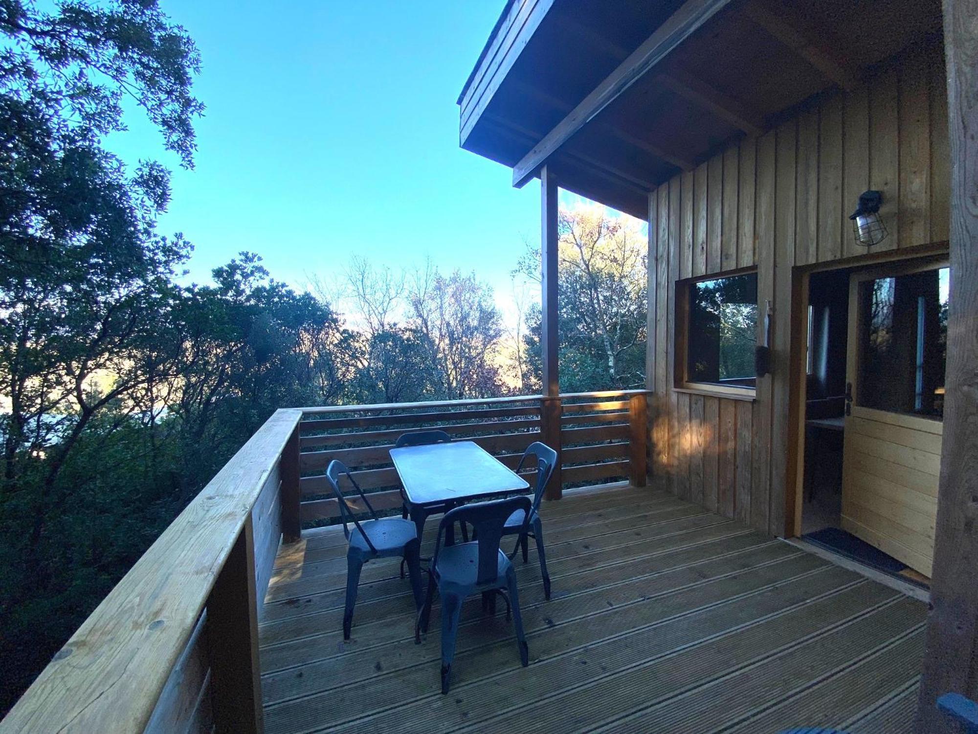 Les Cabanes Dans Les Bois Logis Hotel Villedubert Екстериор снимка